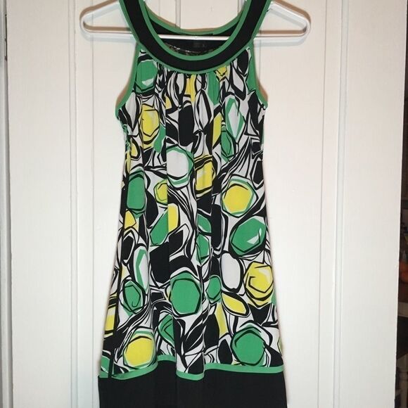 My Michelle Patterned dress size small - Picture 4 of 7